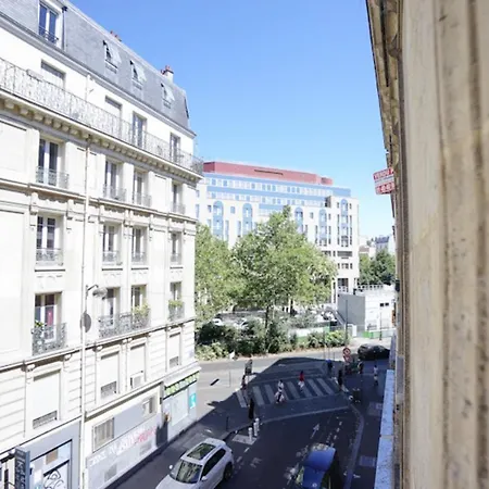 Very Nice Apt In The Heart Of Belleville Appartamento